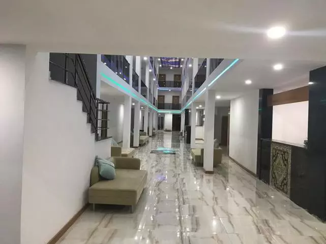 196672742 (Copy).jpg